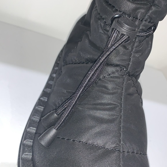 WATERPROOF BLACK BOOTS - Picture 5 of 8